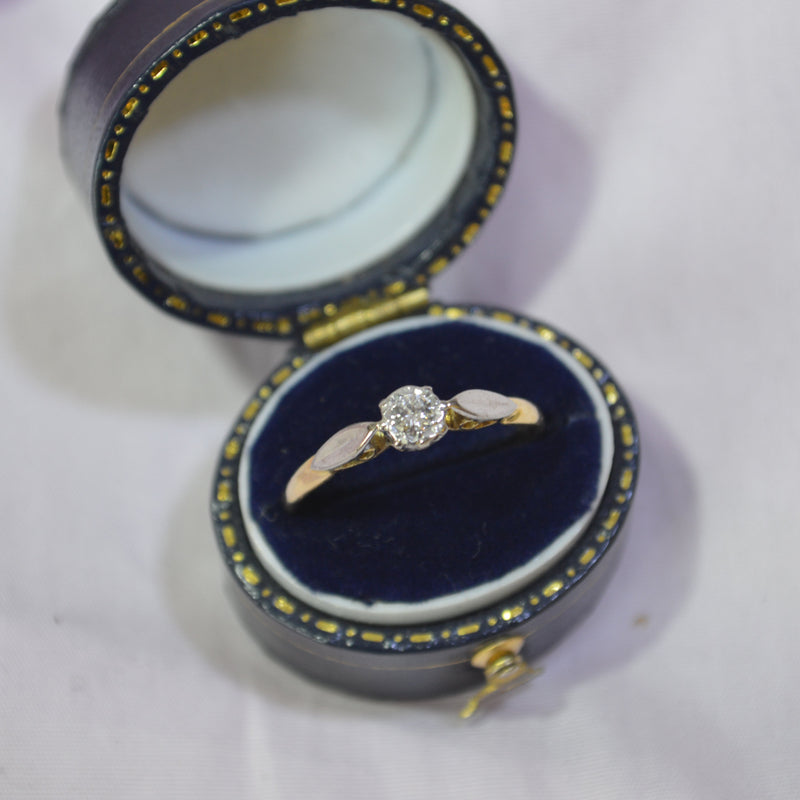 Vintage 18ct Diamond Solitaire ring