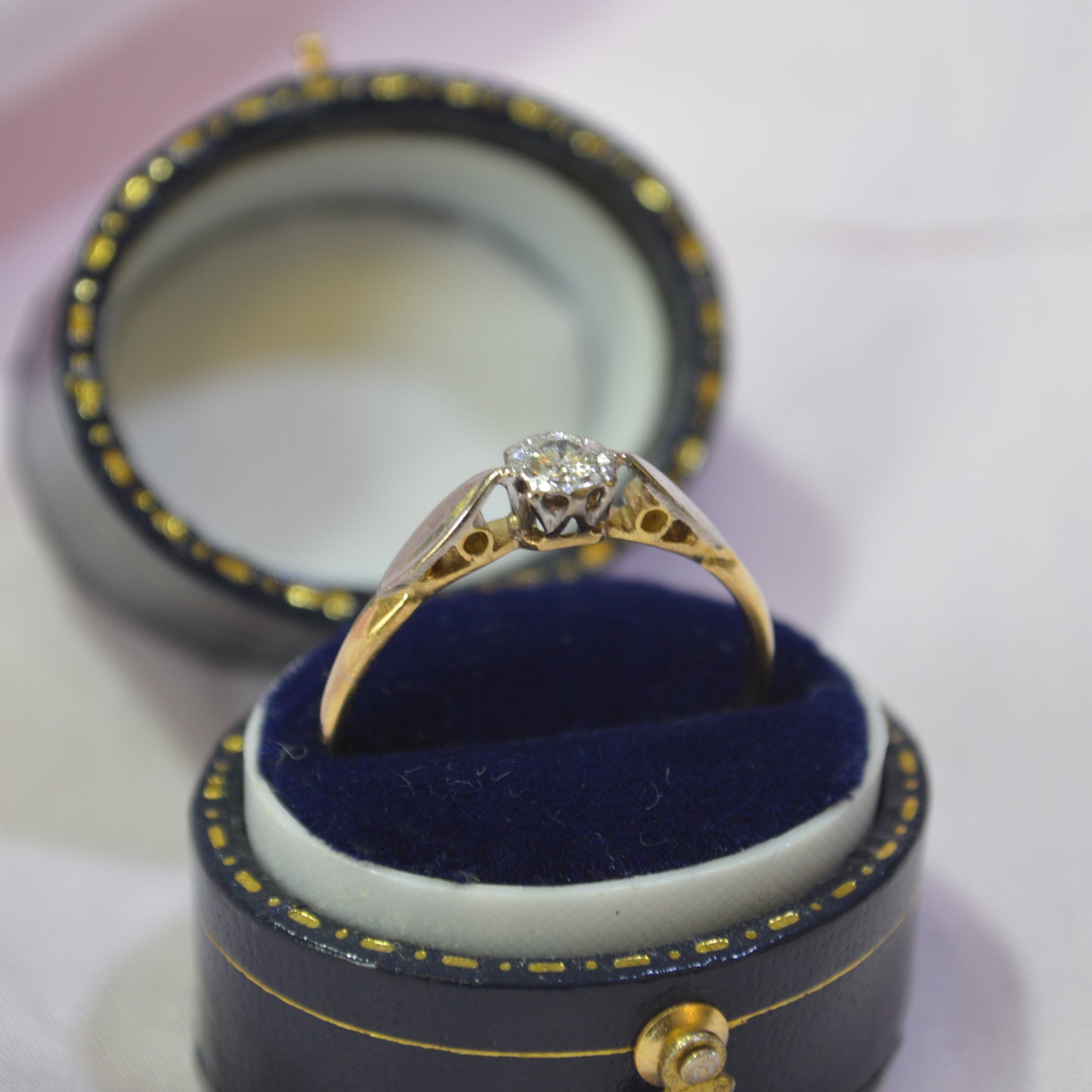 Vintage 18ct Diamond Solitaire ring