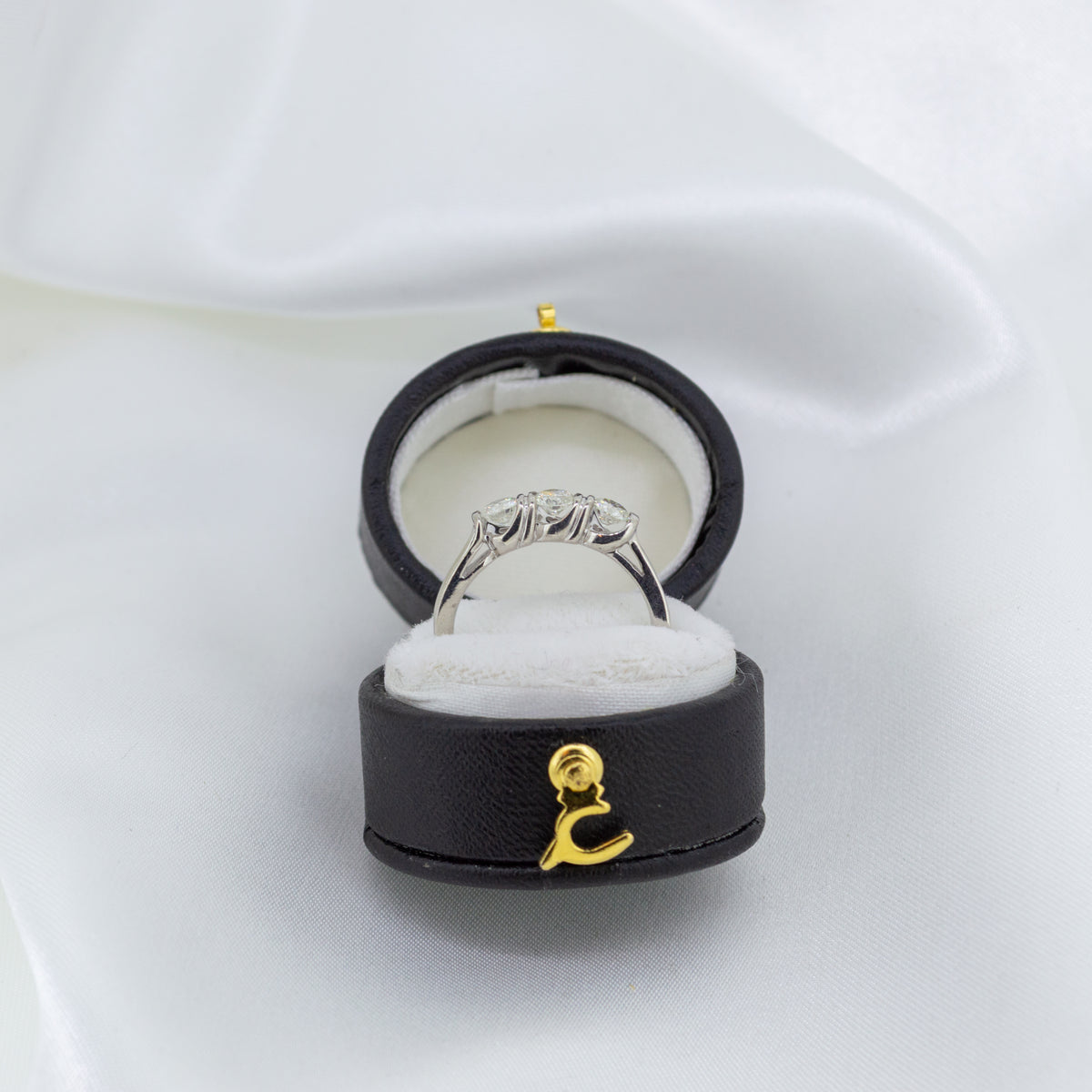 18ct White Gold 3 Stone Diamond Ring