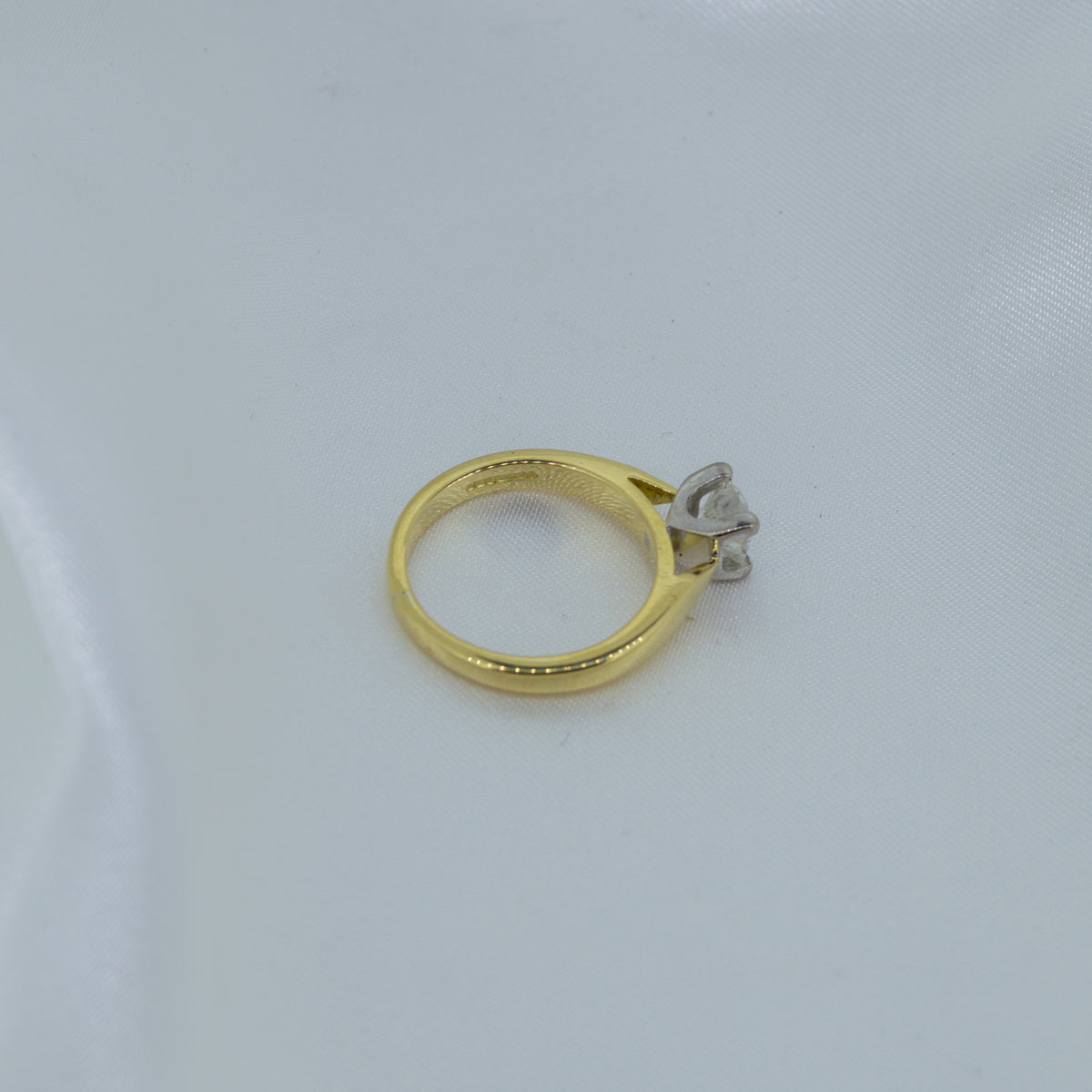 18ct Gold Three Quarter Carat Diamond Solitaire Ring