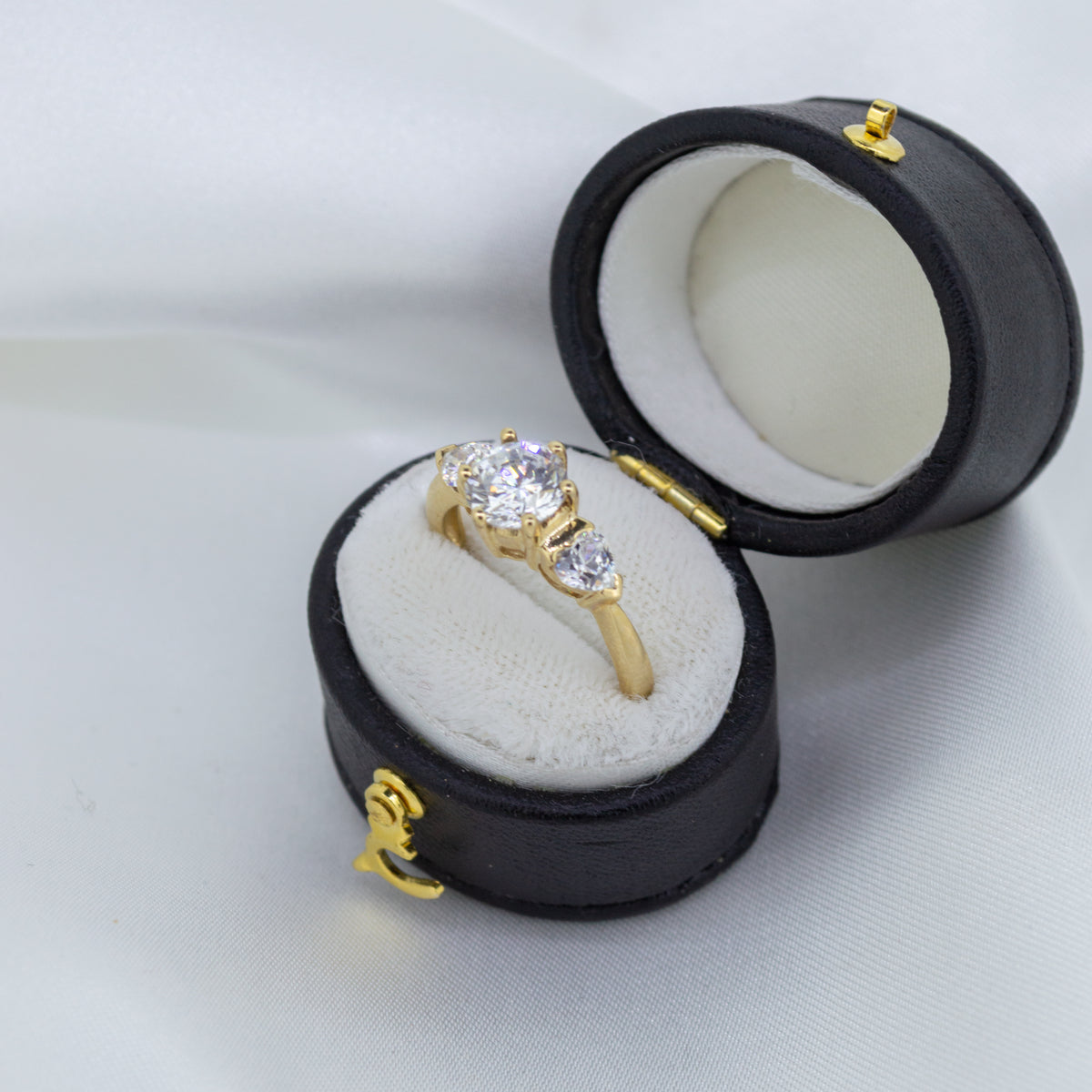 9ct Gold Cubic Zirconia Dress Ring Heart Shaped
