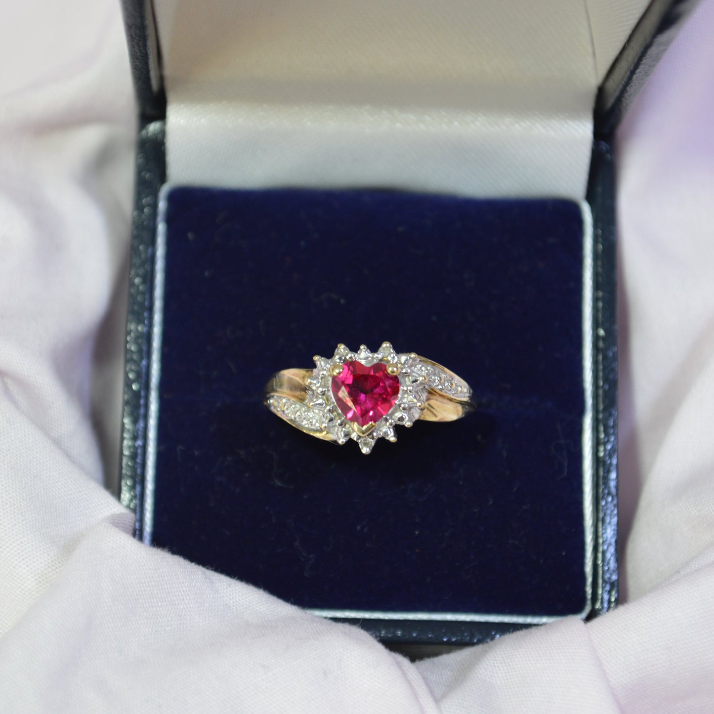 9ct Red Stone Heart Ring