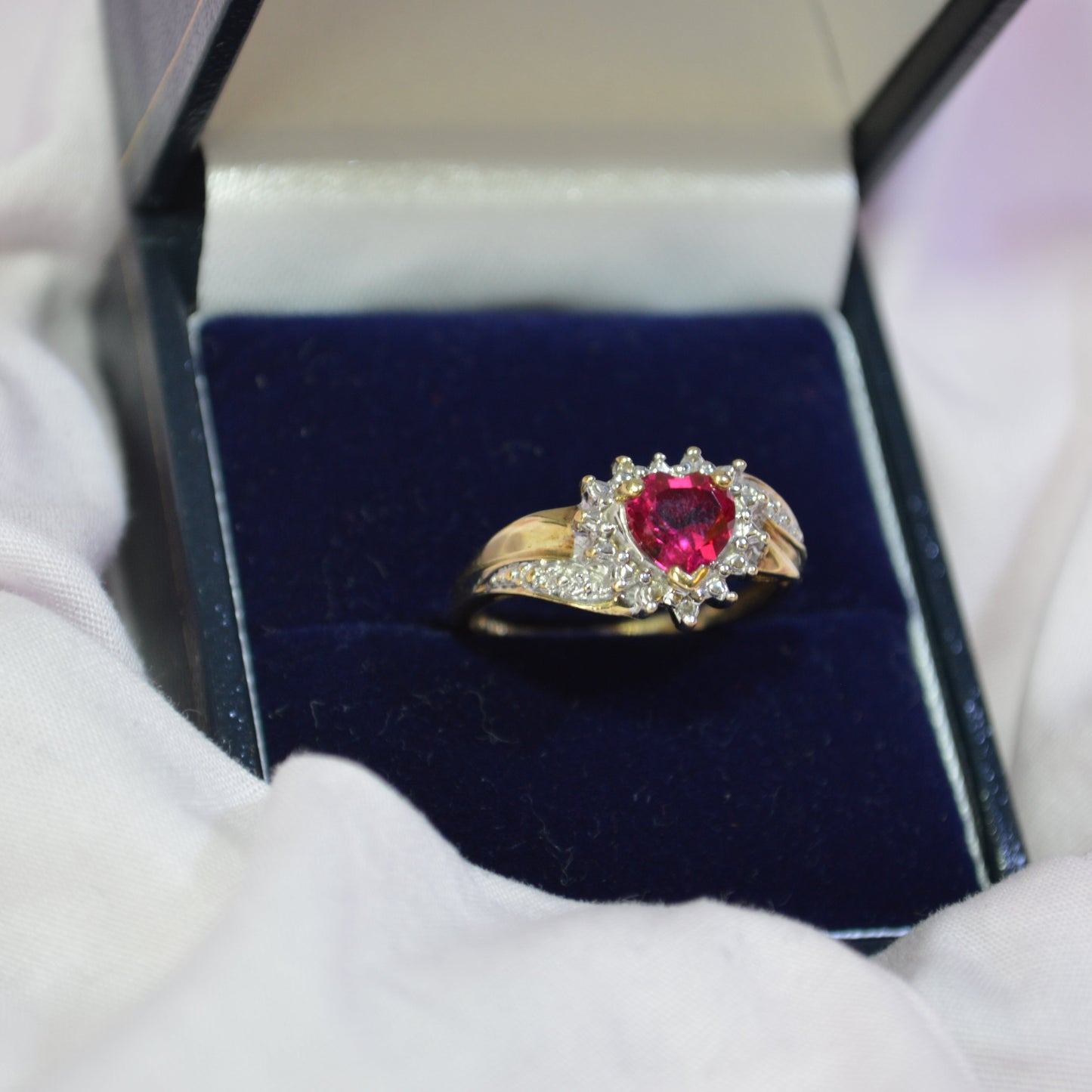 9ct Red Stone Heart Ring