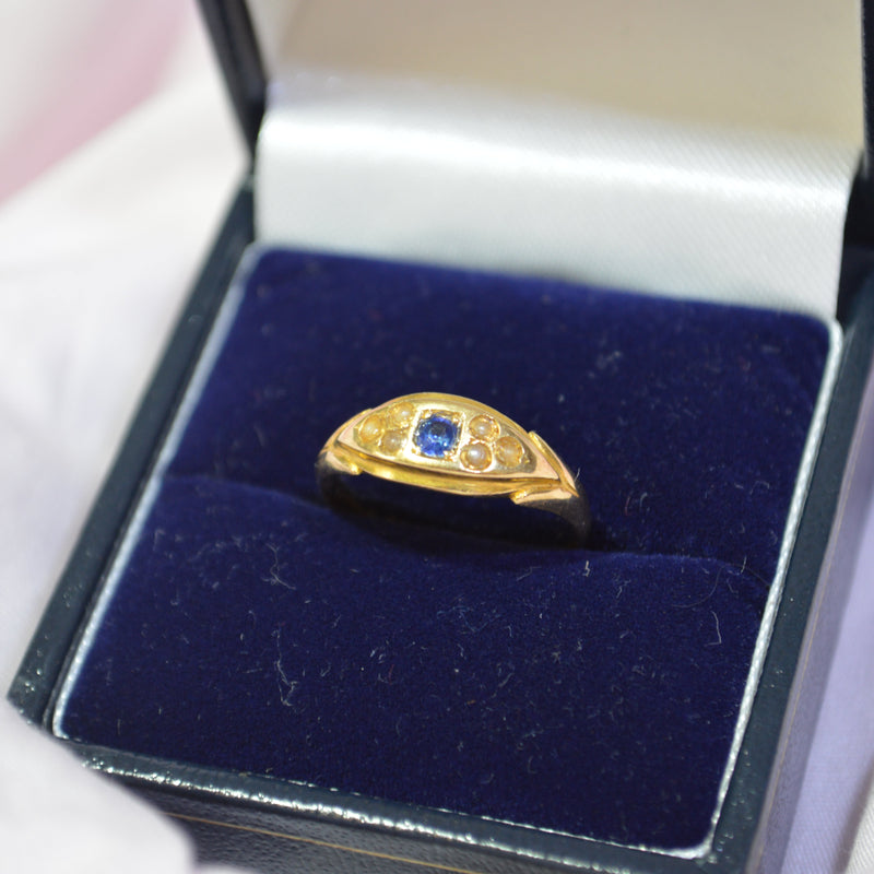 18ct Gold Sapphire & Pearl ring
