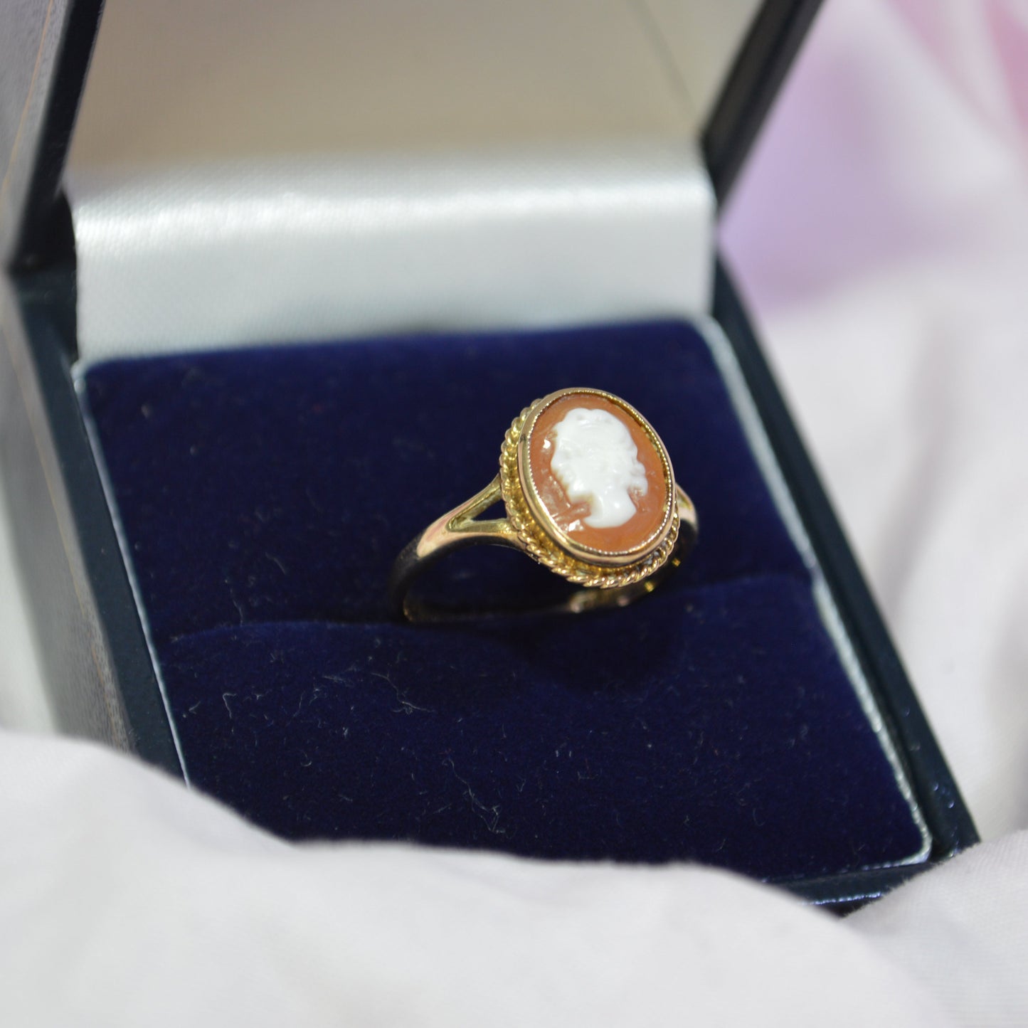 9ct Gold Cameo Ring