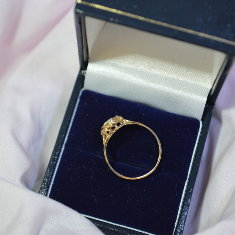 9ct Cameo Ring