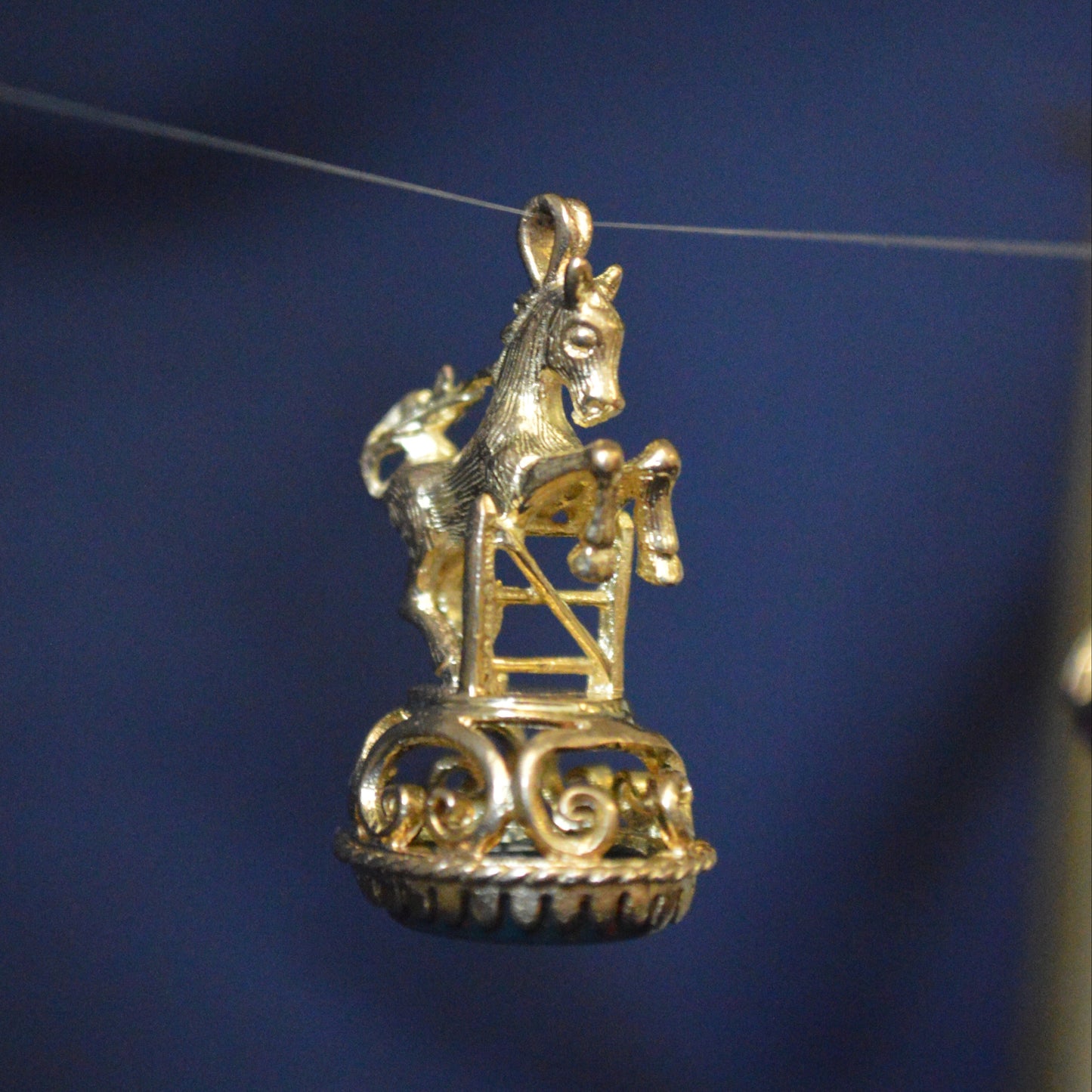 Vintage 9ct yellow gold horse fob