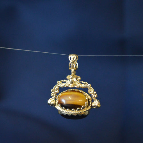 Vintage three stoned 9ct yellow gold Fob