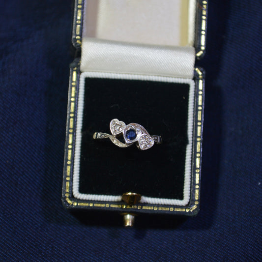 18ct Sapphire & Diamond hearts ring