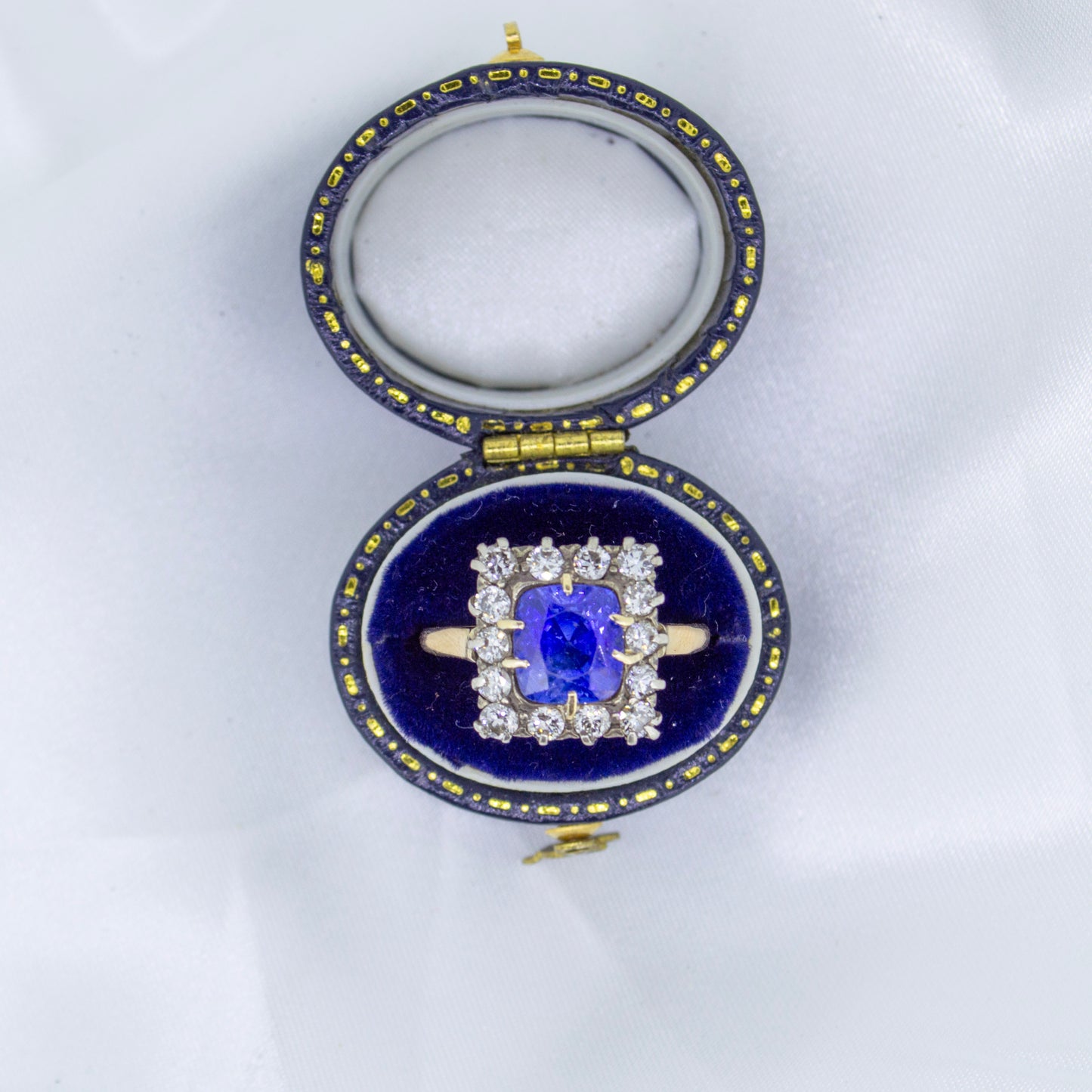 Antique Ceylon Sapphire & Diamond Ring