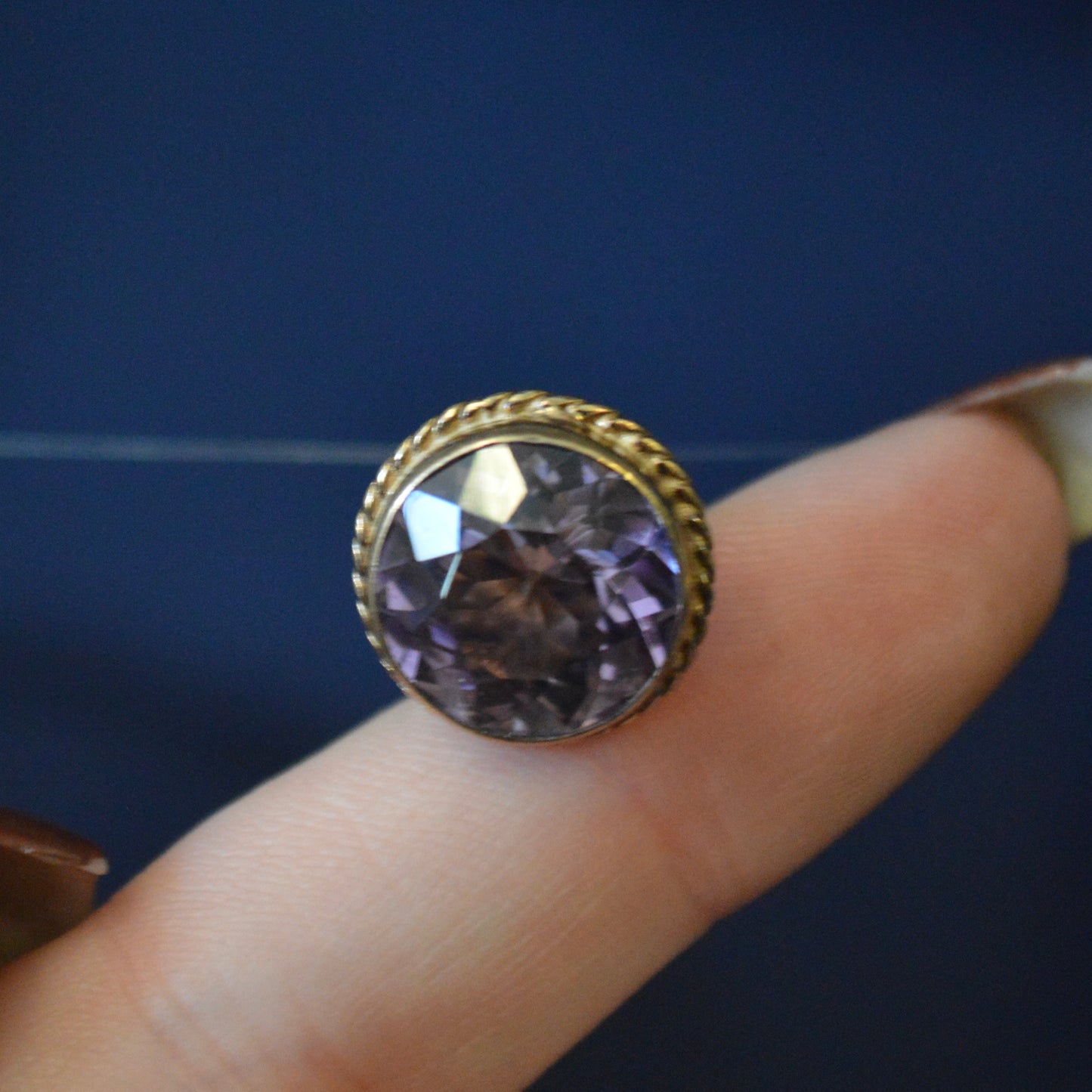 Vintage antique 9ct yellow gold amethyst fob