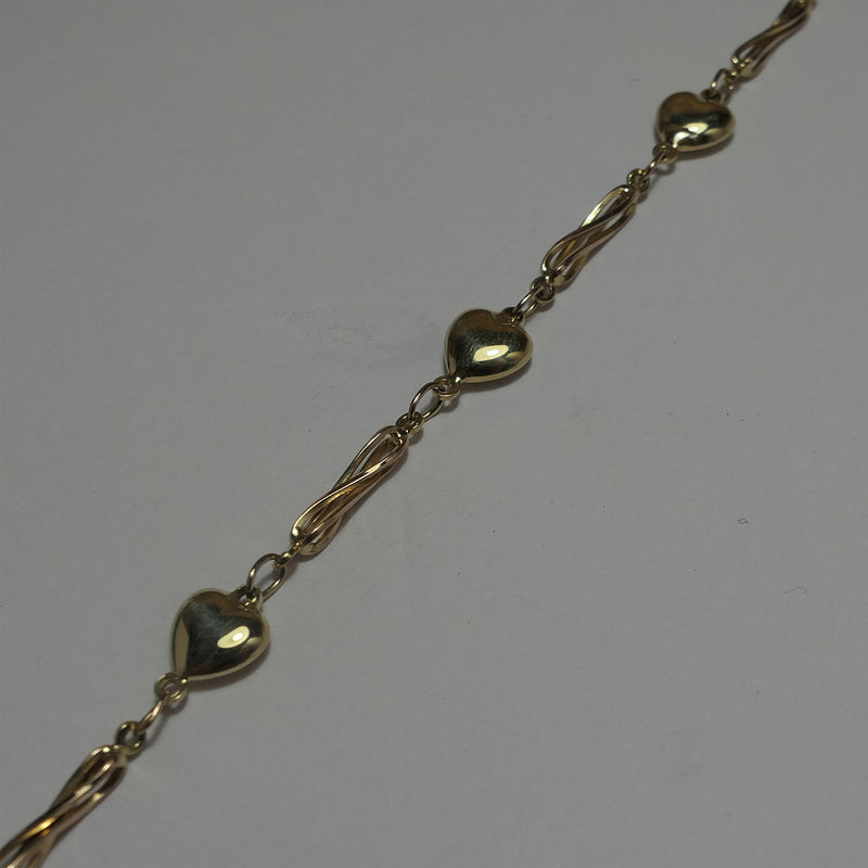 9ct Gold Ladies heart patterned bracelet