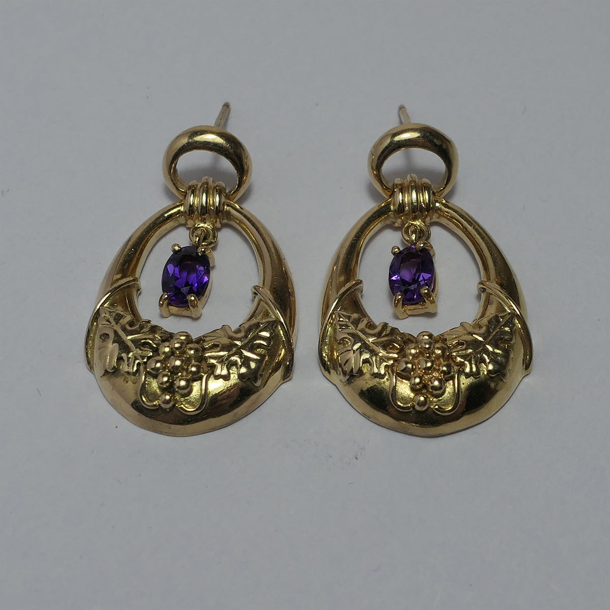 Vintage 9ct Gold & Amethyst earrings