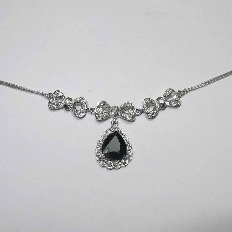 18ct White gold classic style Diamond & sapphire necklet