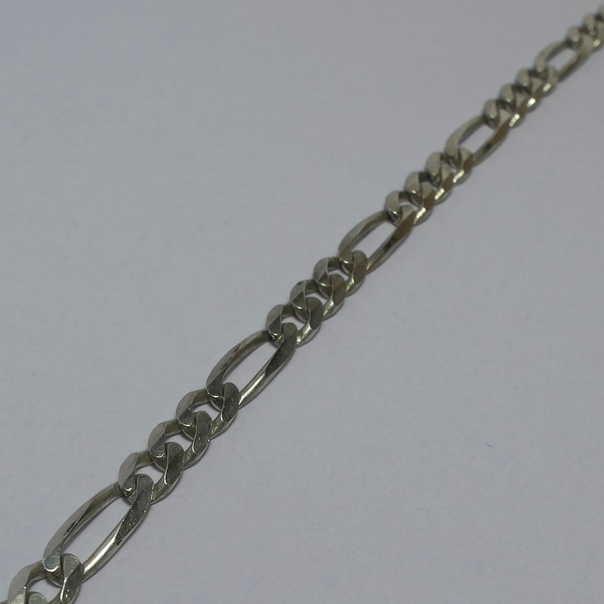 Silver Gents Figaro Chain