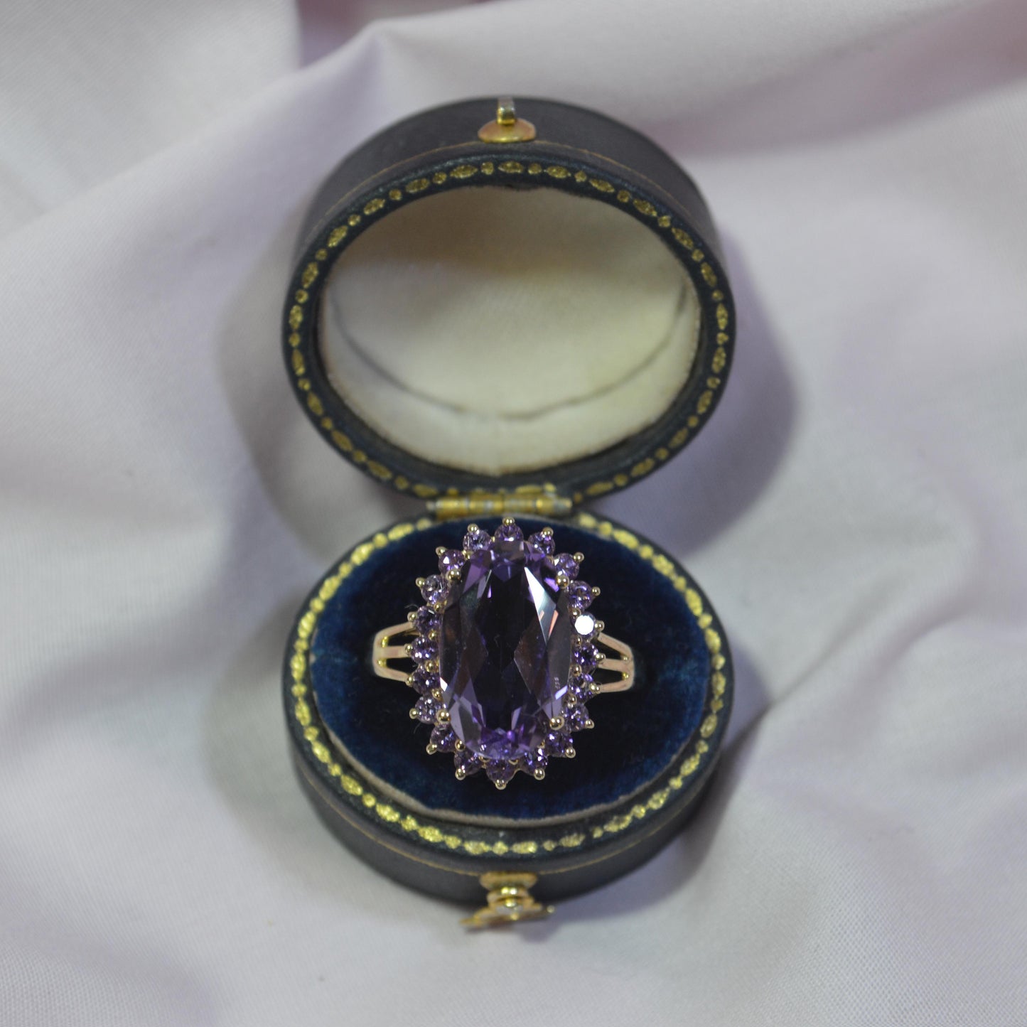 9ct large purple stoned dress ring