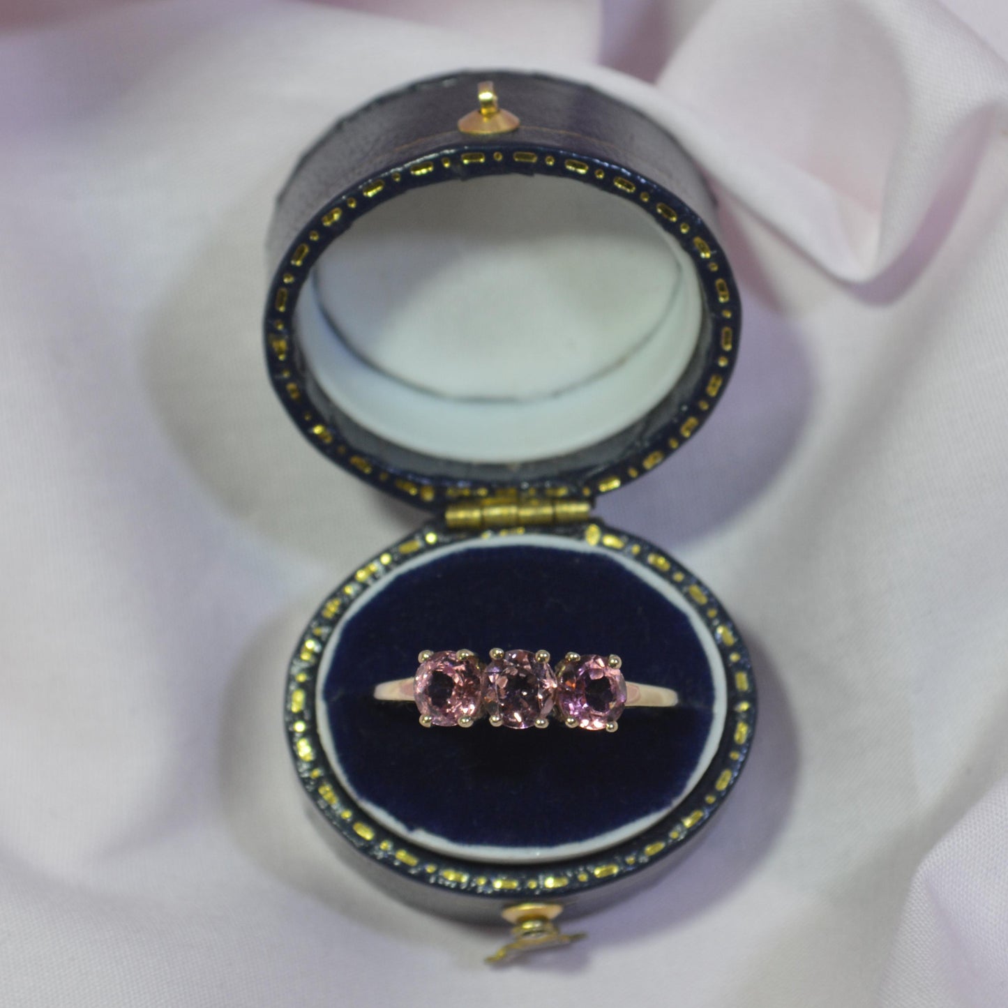 9ct 3 stone pink cubic zirconian