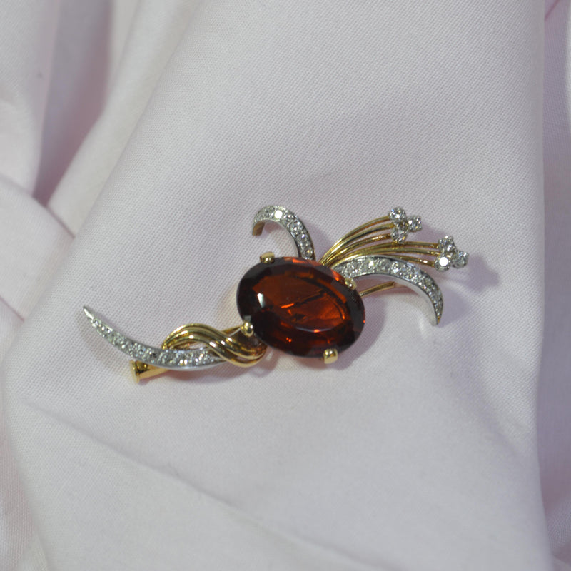 18ct Vintage Imperial topaz Brooch