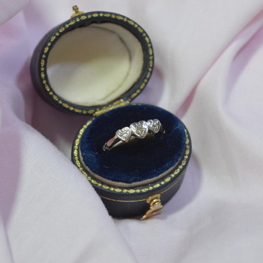18ct 3 stoned diamond heart shaped ring