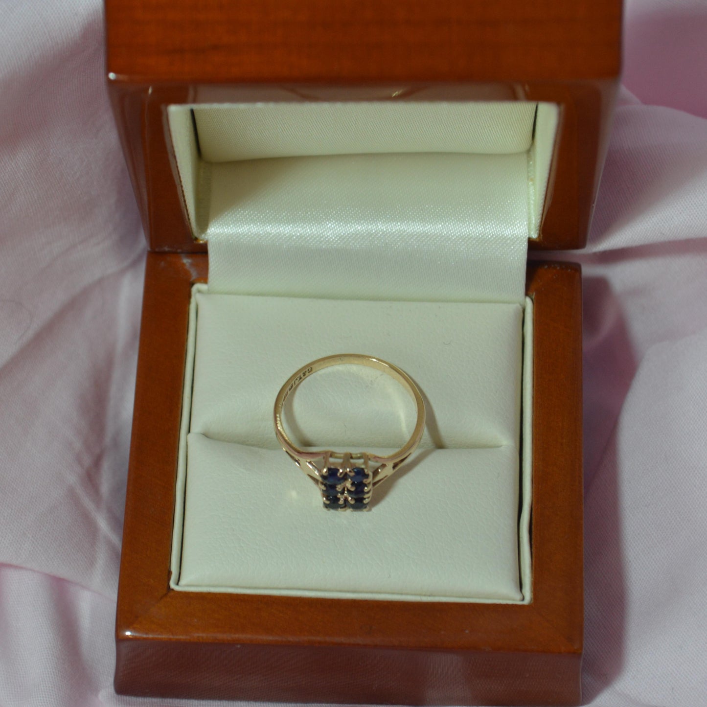 Six stoned 9ct Sapphire ring