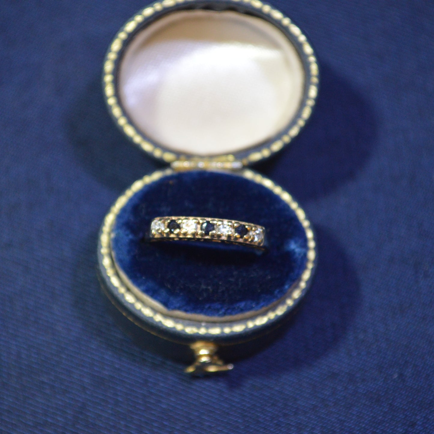 Vintage 9ct Gold Diamond & Sapphire Ring