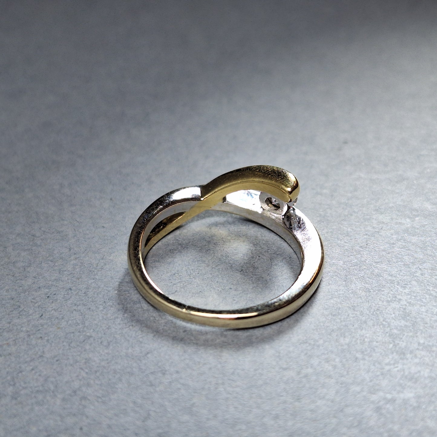 18ct Yellow and White Gold Diamond Solitaire Ring