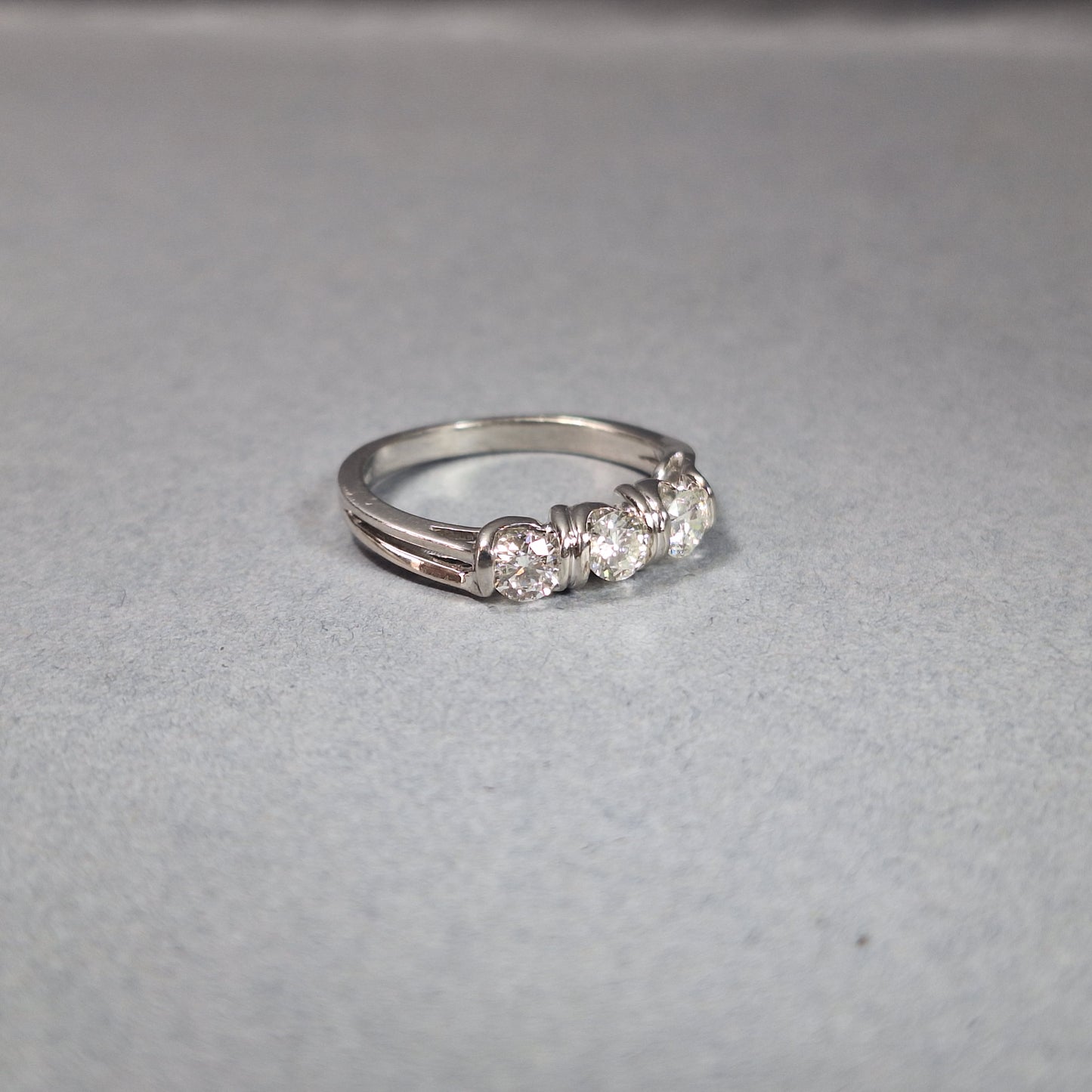 18ct White Gold 3 Stone Diamond Ring