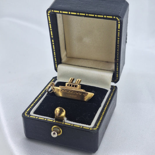 9ct Boat charm