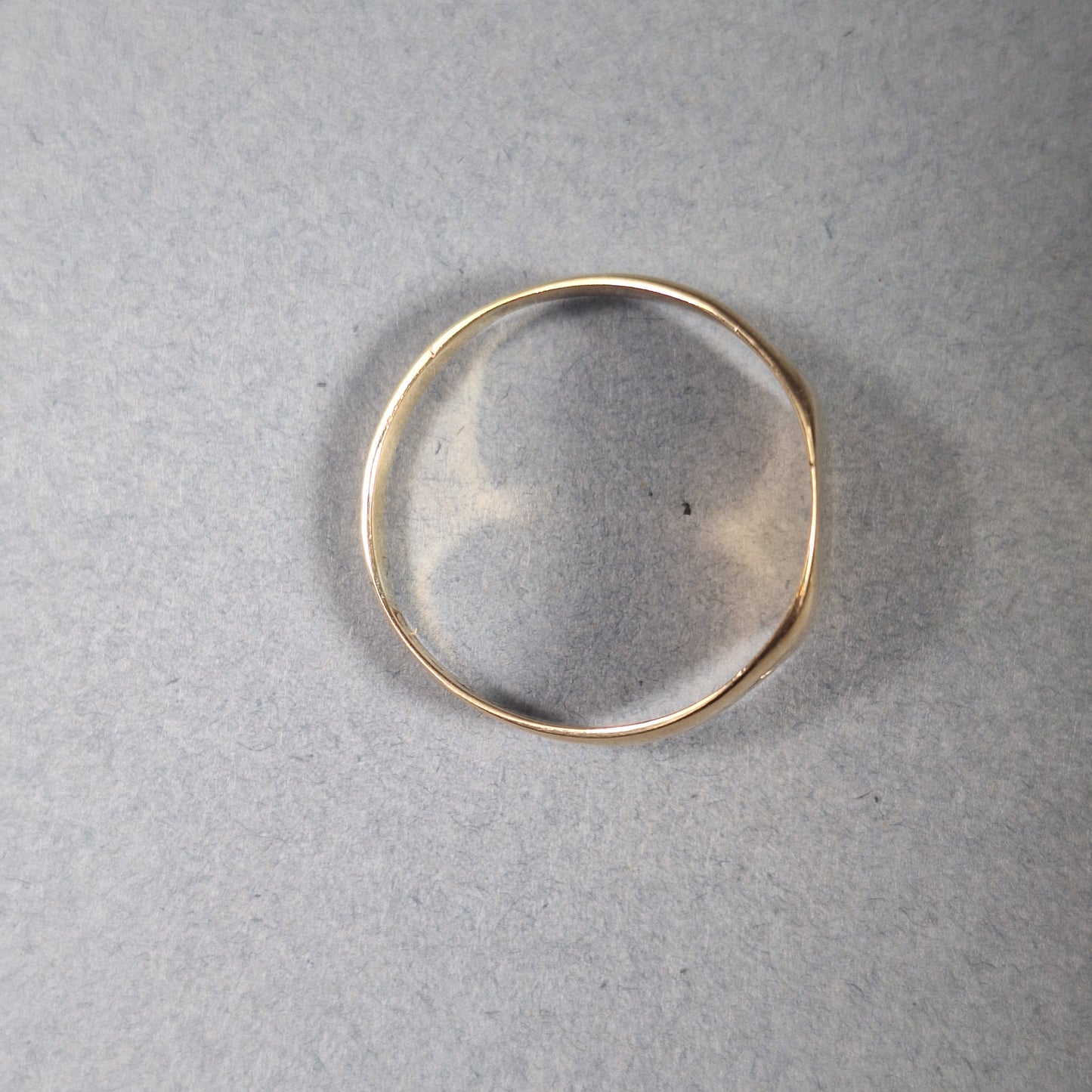 Vintage gents 9ct gold signet ring