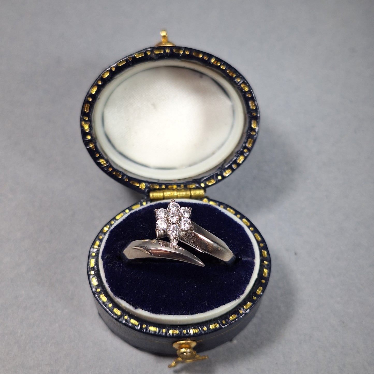 14ct White Gold White Sapphire Cluster Ring