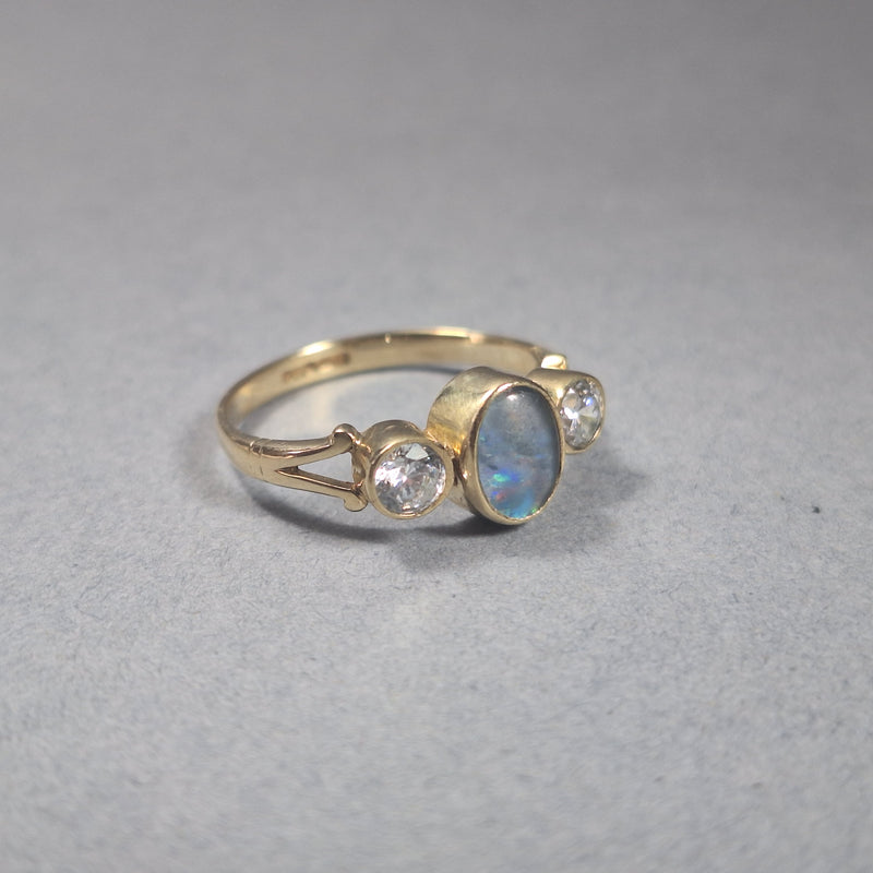 Vintage Triplet opal 9ct gold ring