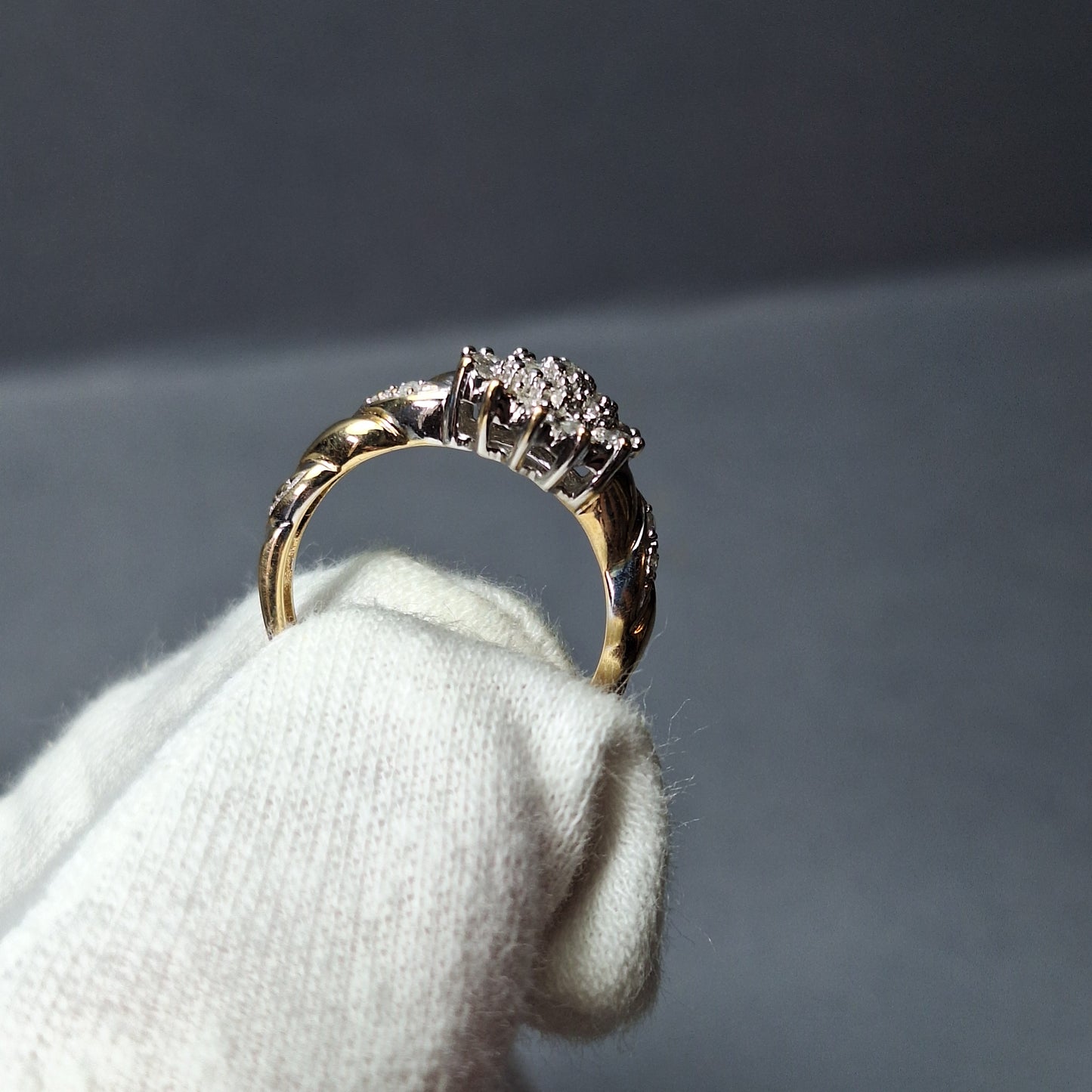 9ct Gold Diamond Cluster Ring