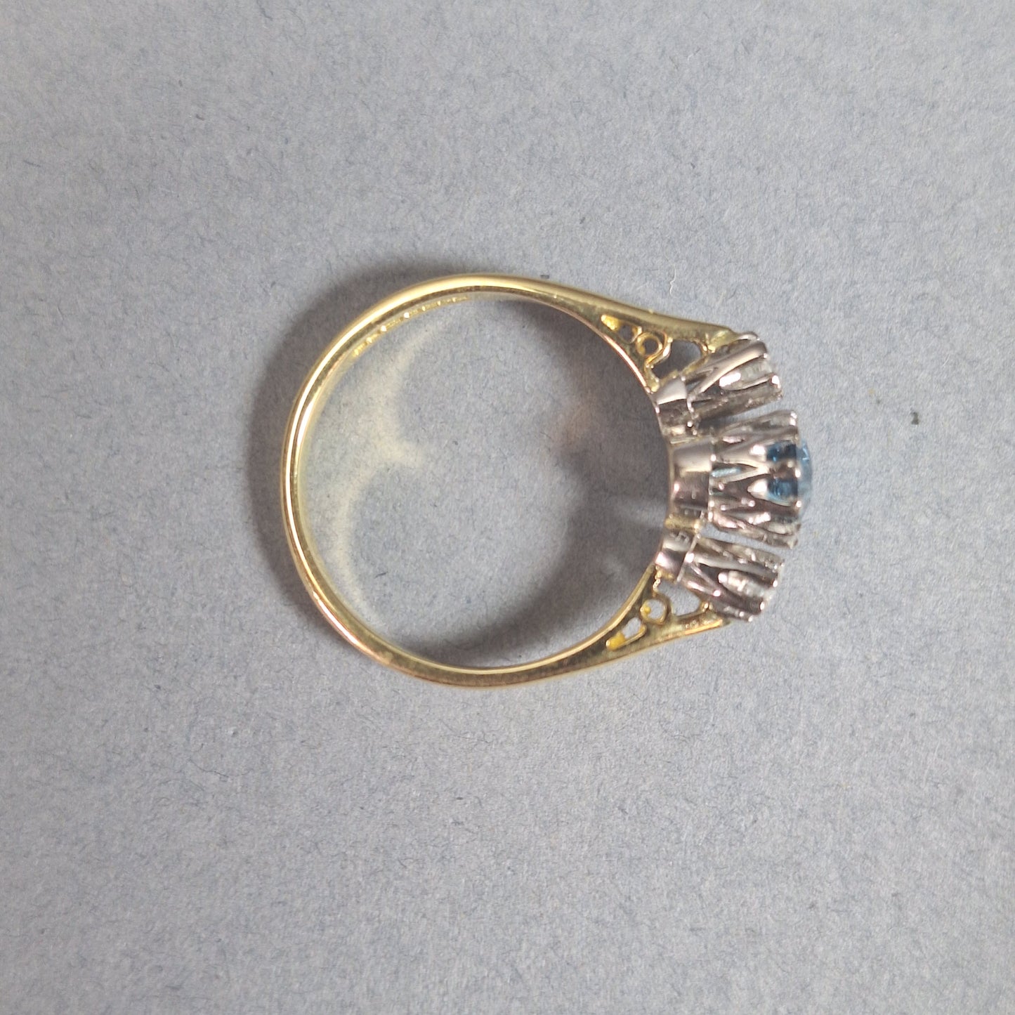 18ct Gold Blue Topaz and Diamond 3 Stone Ring