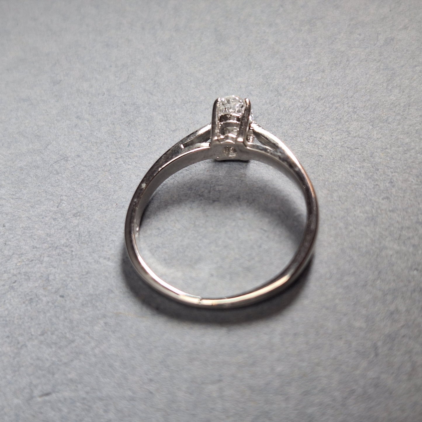 18ct White Gold Diamond Engagement Ring