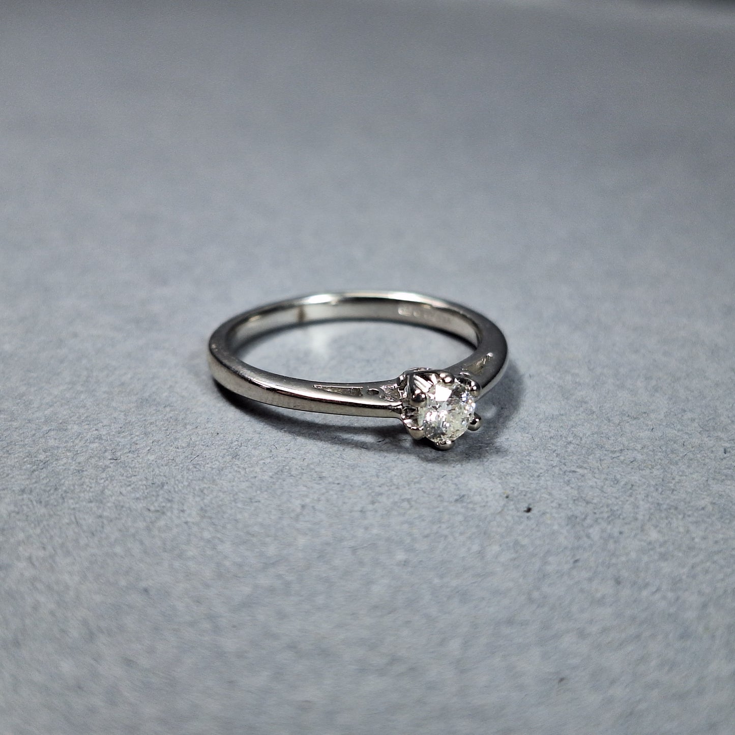 9ct White Gold Single Stone Diamond Engagement Ring