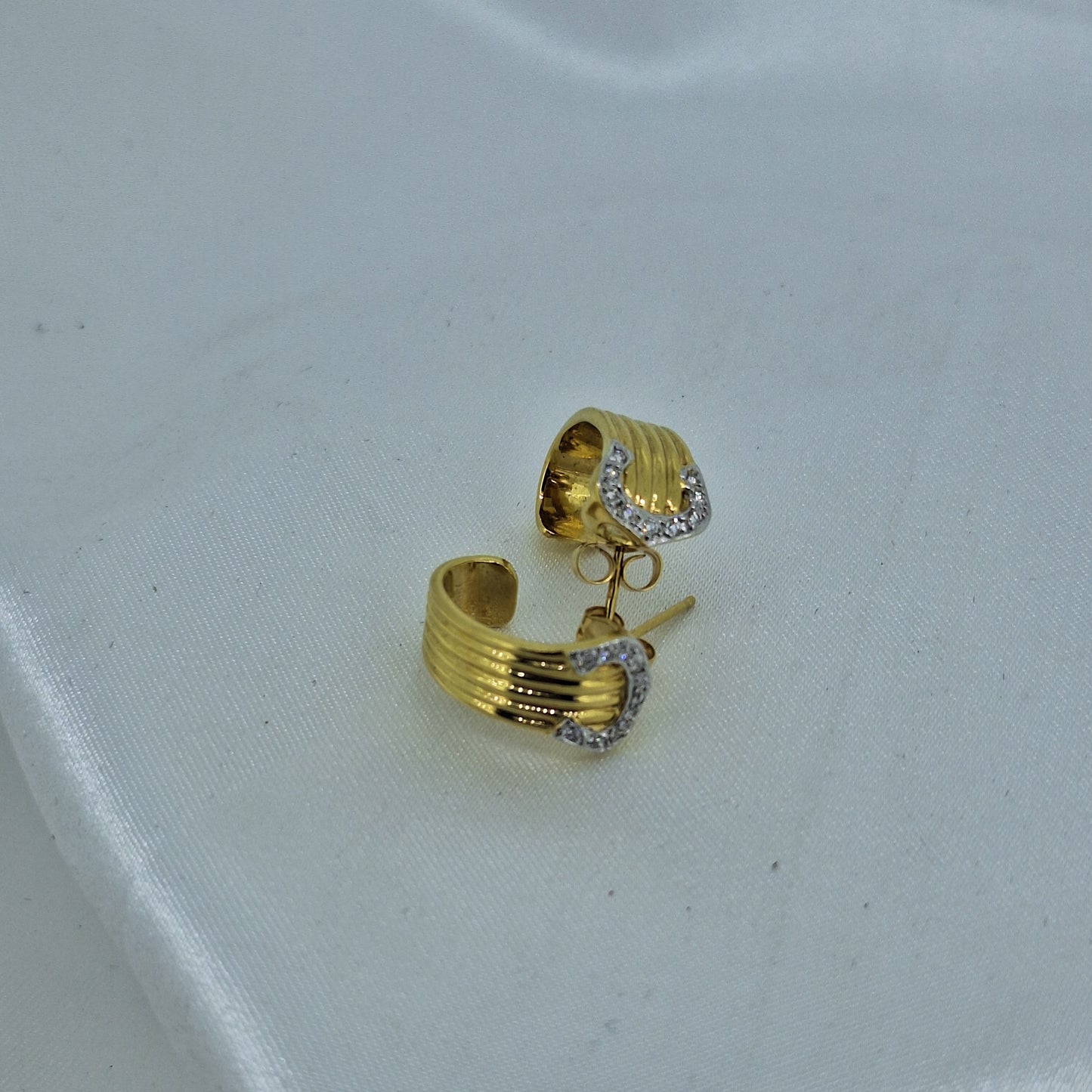 Vintage 18ct Gold half hoop Diamond earrings
