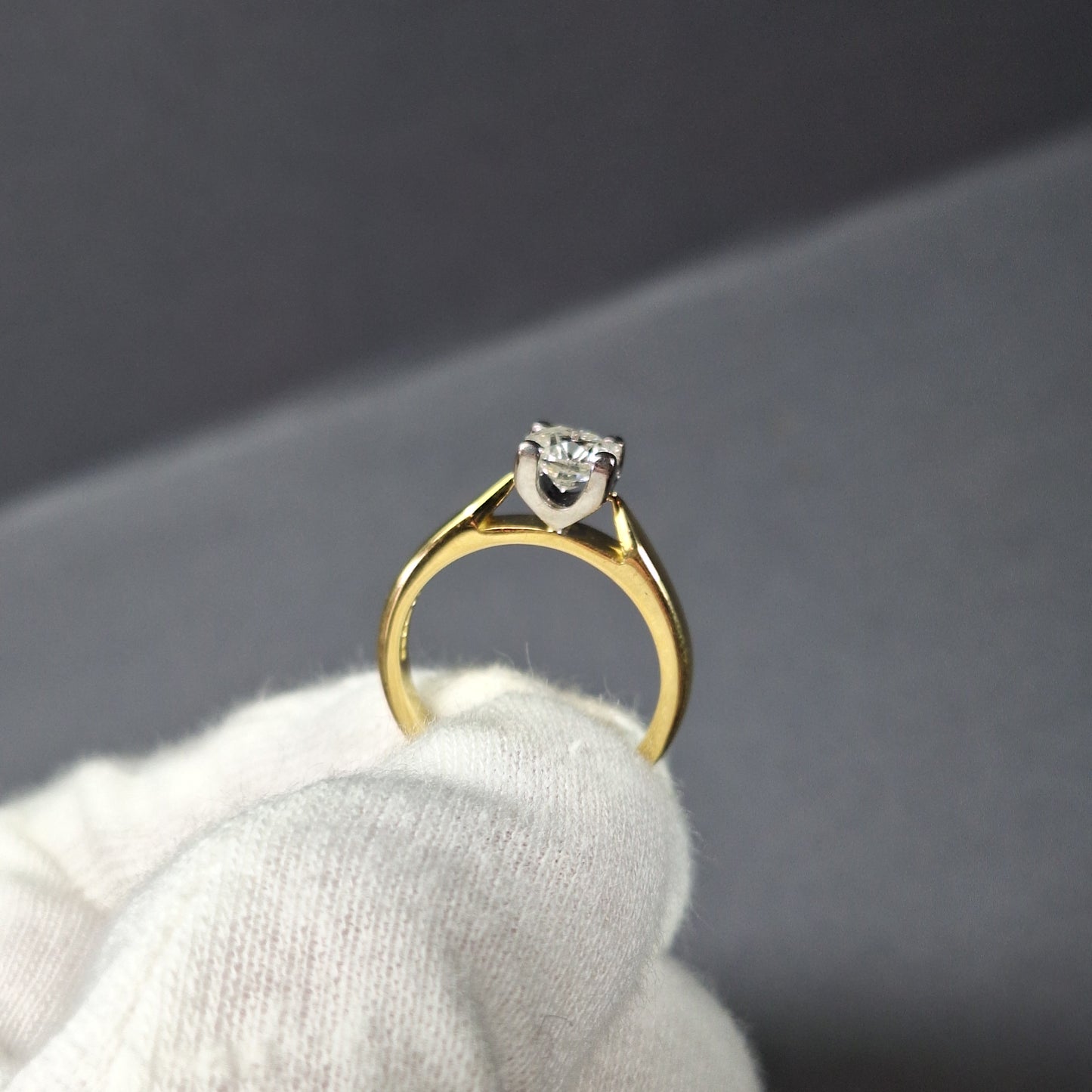 18ct Gold Three Quarter Carat Diamond Solitaire Ring