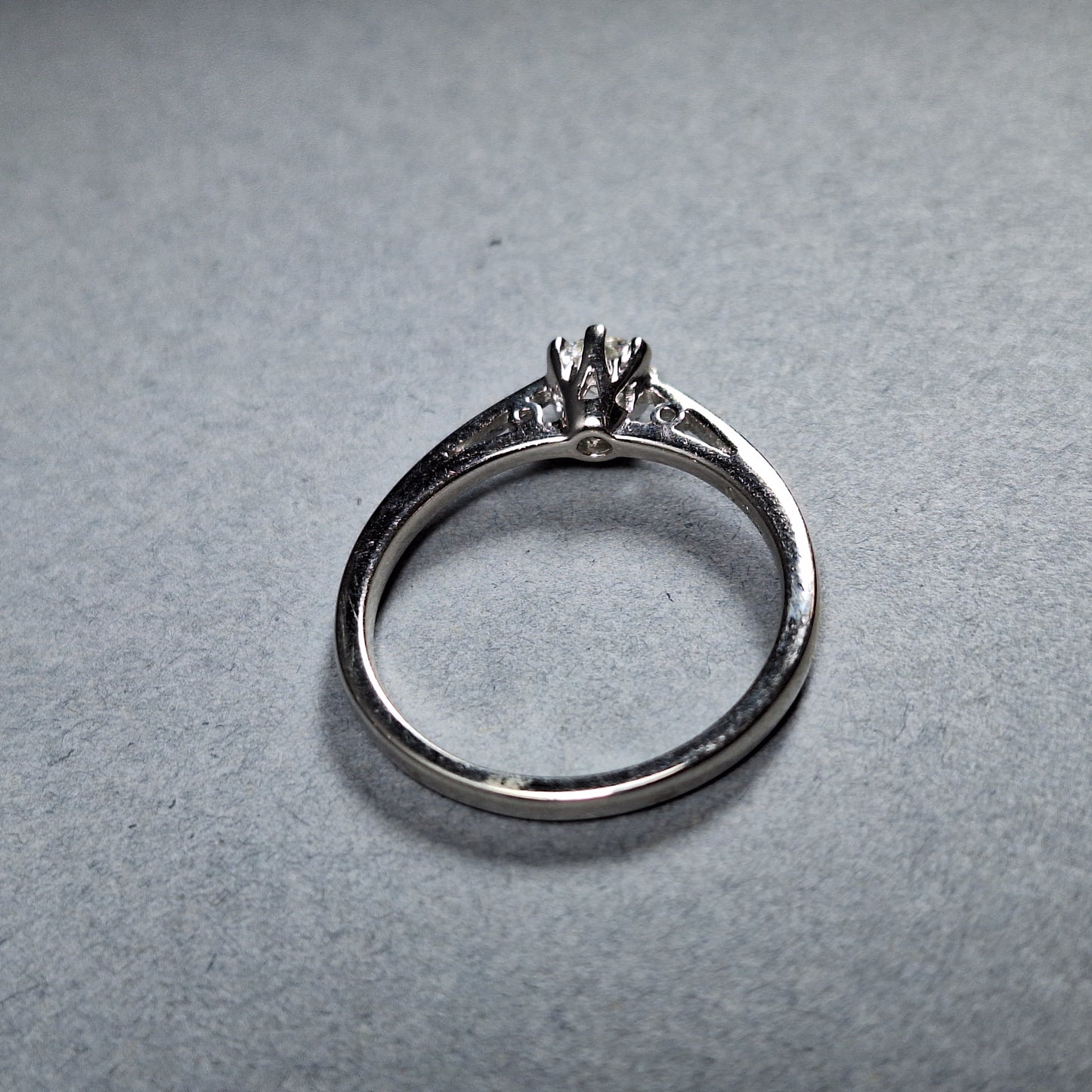 9ct White Gold Single Stone Diamond Engagement Ring