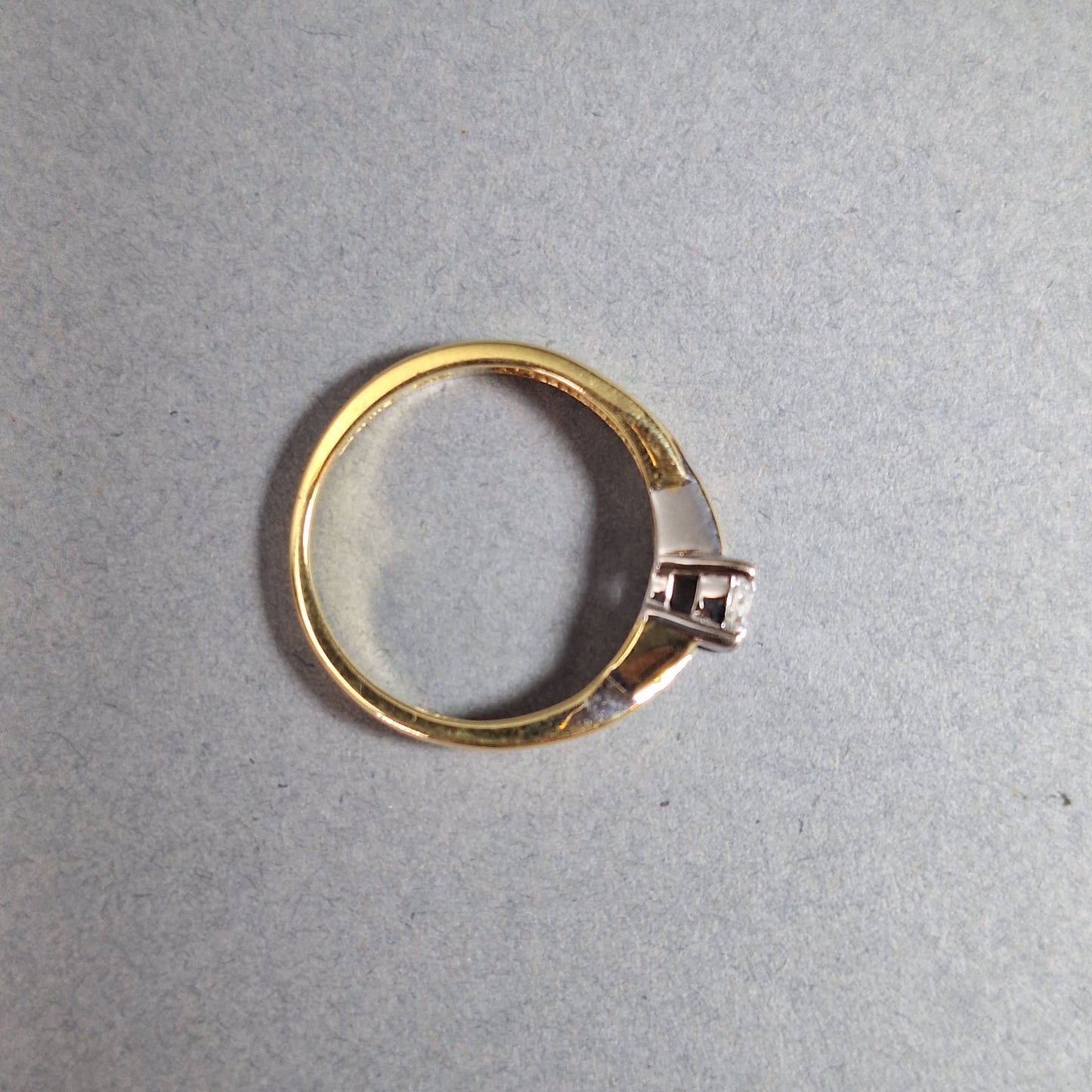 18ct Gold Diamond Single Stone Engagement Ring