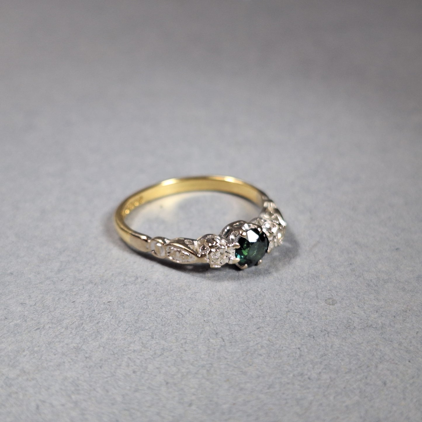 Vintage 18ct Gold and Sapphire and Diamond Dress Ring