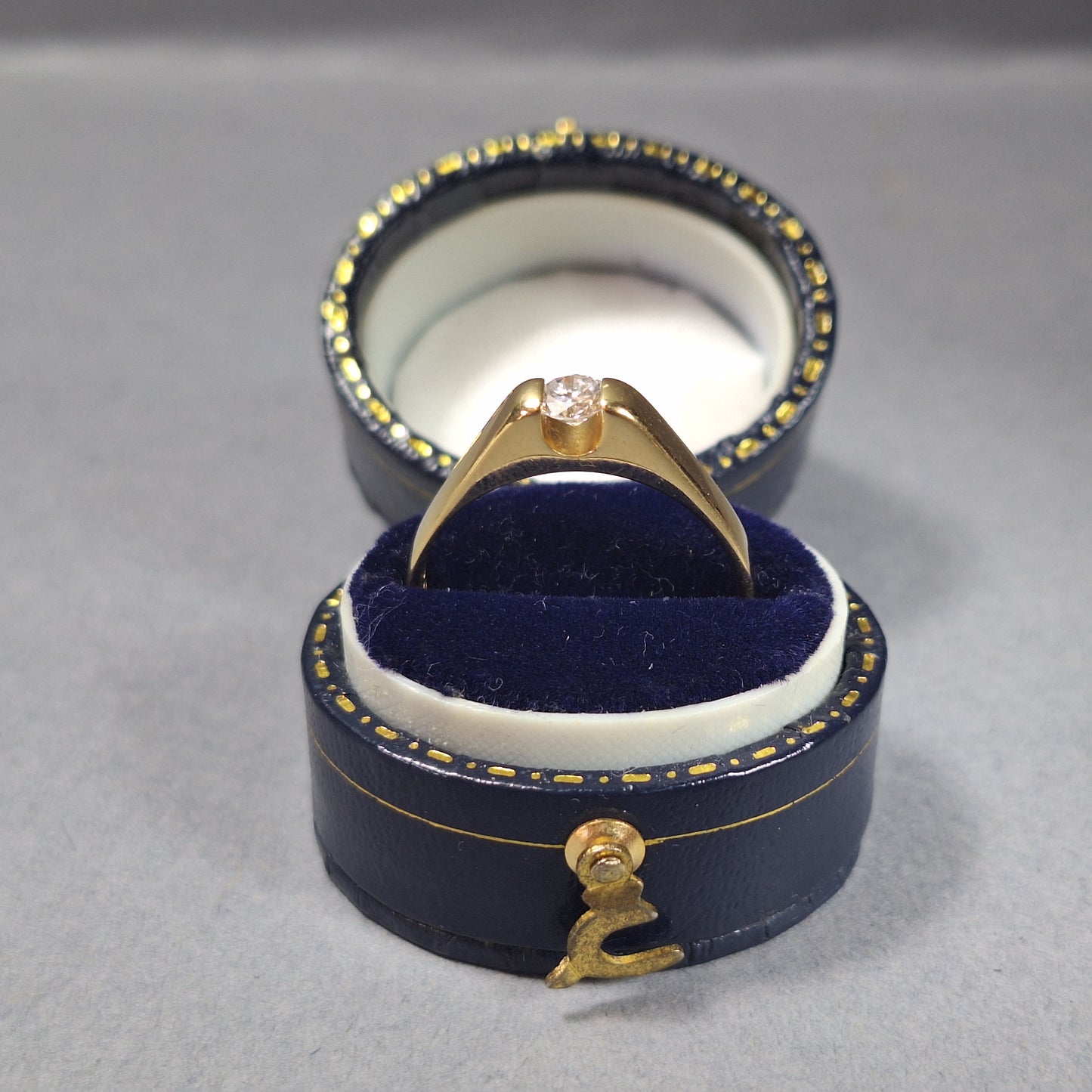 18ct Gold and Diamond Solitaire Ring