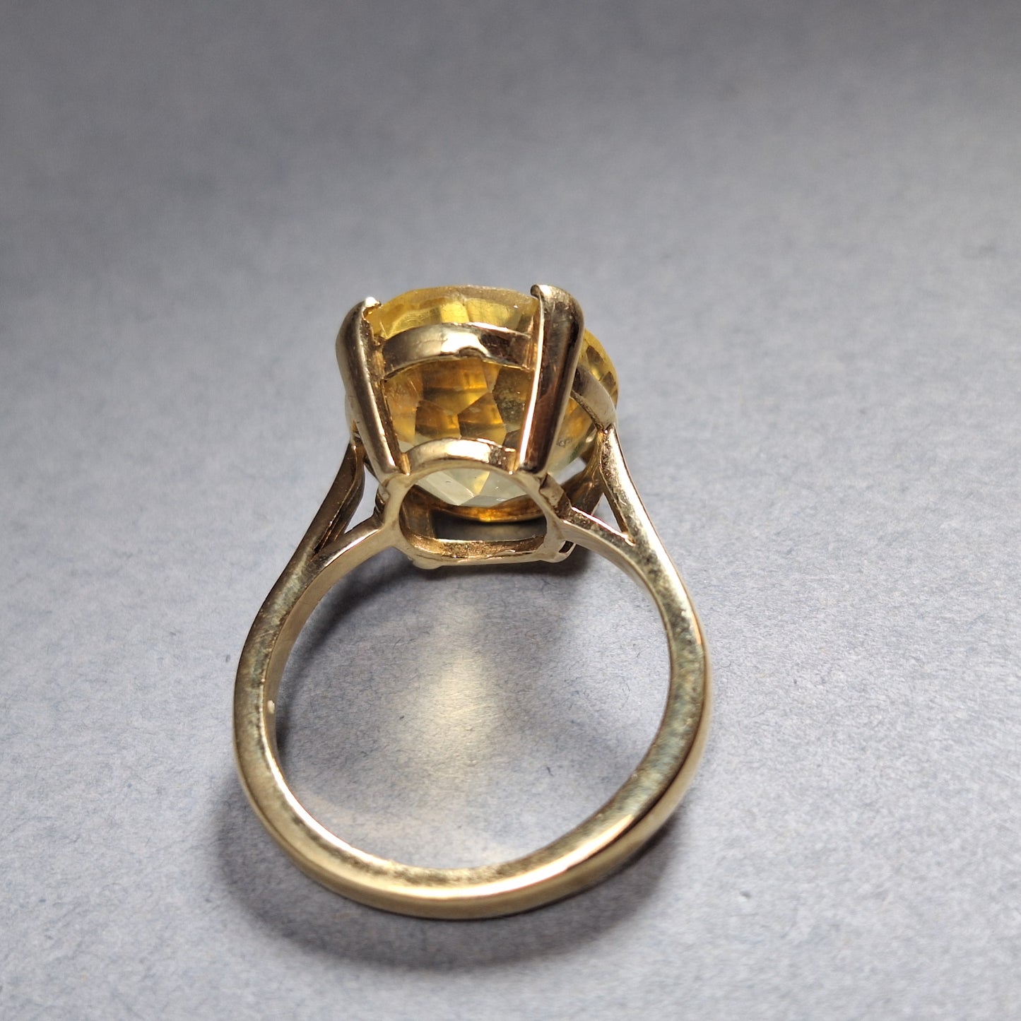 9ct Vintage Yellow gold Citrine ring